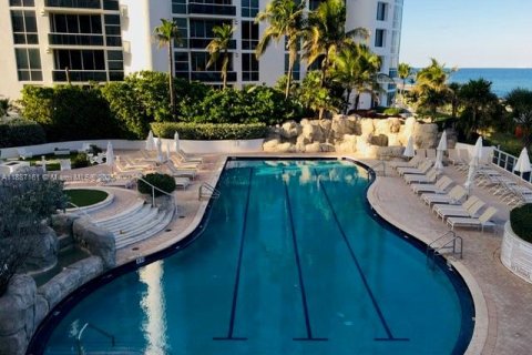 Copropriété à vendre à Sunny Isles Beach, Floride: 2 chambres, 137.22 m2 № 1951599 - photo 19