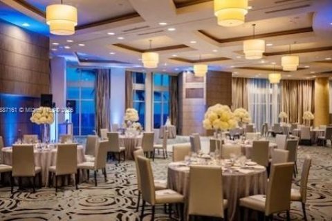 Copropriété à vendre à Sunny Isles Beach, Floride: 2 chambres, 137.22 m2 № 1951599 - photo 7