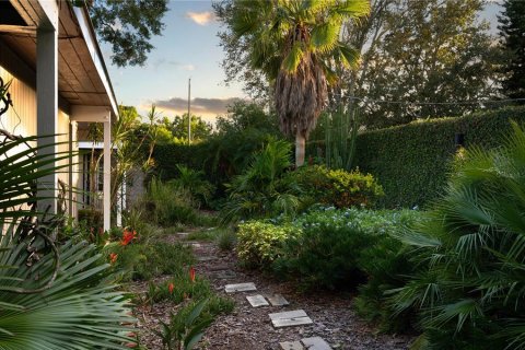 Villa ou maison à vendre à Winter Haven, Floride: 2 chambres, 104.05 m2 № 2407016 - photo 24