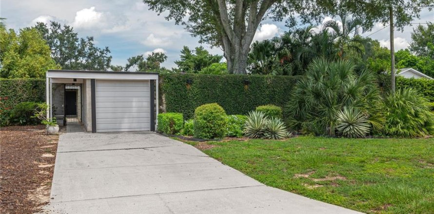 Villa ou maison à Winter Haven, Floride 2 chambres, 104.05 m2 № 2407016