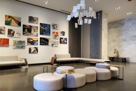Copropriété à vendre à Miami, Floride: 2 chambres, 98.01 m2 № 1799380 - photo 28