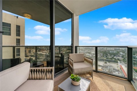 Copropriété à vendre à Miami, Floride: 2 chambres, 98.01 m2 № 1799380 - photo 18