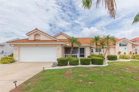 House in Sun City Center, Florida 3 bedrooms, 181.16 sq.m. № 2356695