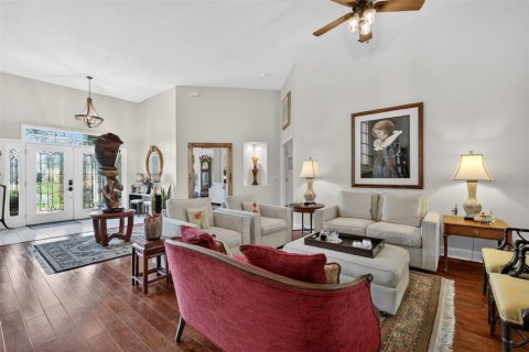 Casa en venta en Mount Dora, Florida, 4 dormitorios, 291.81 m2 № 2206217 - foto 15