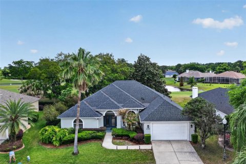 Casa en venta en Mount Dora, Florida, 4 dormitorios, 291.81 m2 № 2206217 - foto 3