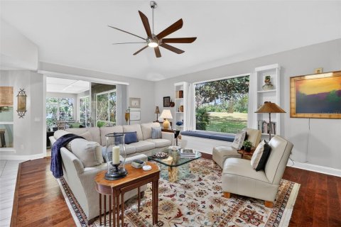 Casa en venta en Mount Dora, Florida, 4 dormitorios, 291.81 m2 № 2206217 - foto 21