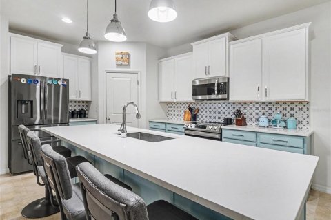 Villa ou maison à vendre à Palmetto, Floride: 4 chambres, 260.31 m2 № 2408800 - photo 6