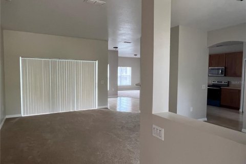 Villa ou maison à vendre à Kissimmee, Floride: 4 chambres, 183.95 m2 № 1755208 - photo 5