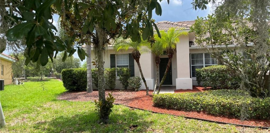 Villa ou maison à Kissimmee, Floride 4 chambres, 183.95 m2 № 1755208