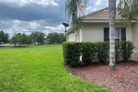 Villa ou maison à vendre à Kissimmee, Floride: 4 chambres, 183.95 m2 № 1755208 - photo 4