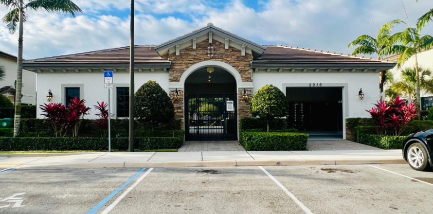 Adosado en Davie, Florida 2 dormitorios, 157.56 m2 № 1189831