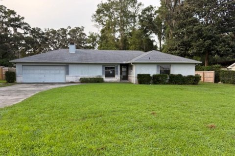 House in Ocala, Florida 3 bedrooms, 152.17 sq.m. № 1875936 - photo 1