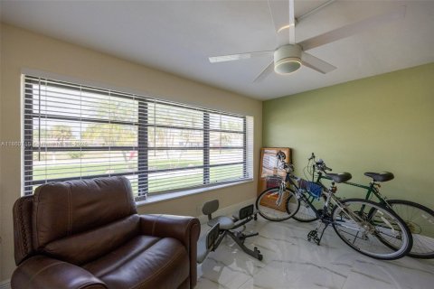 Immobilier commercial à vendre à Cape Coral, Floride № 1897231 - photo 17