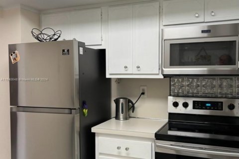 Copropriété à vendre à Sunny Isles Beach, Floride: 2 chambres, 125.42 m2 № 1985214 - photo 8