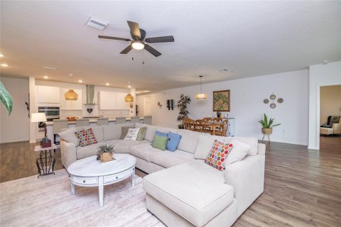 House in Palm Coast, Florida 3 bedrooms, 259.66 sq.m. № 1740864 - photo 23