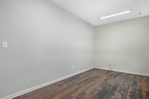 Propiedad comercial en alquiler en Lake Wales, Florida, 298.77 m2 № 1904166 - foto 21