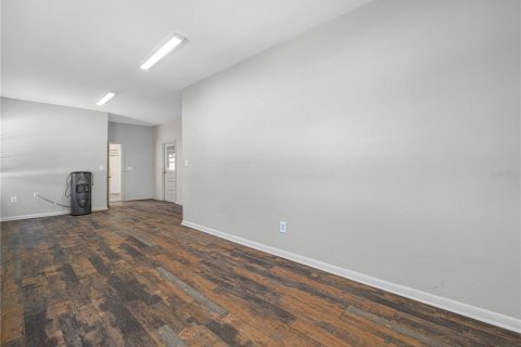 Propiedad comercial en alquiler en Lake Wales, Florida, 298.77 m2 № 1904166 - foto 20