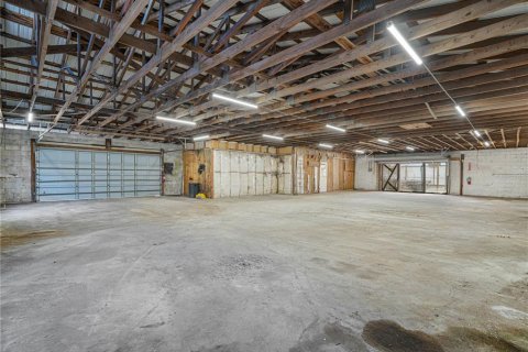 Propiedad comercial en alquiler en Lake Wales, Florida, 298.77 m2 № 1904166 - foto 23