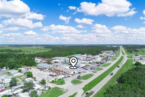 Propiedad comercial en alquiler en Lake Wales, Florida, 298.77 m2 № 1904166 - foto 5
