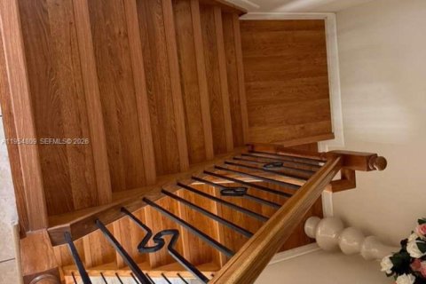 Купить таунхаус в Майами-Гарденс, Флорида 4 спальни, 154.78м2, № 2008463 - фото 15