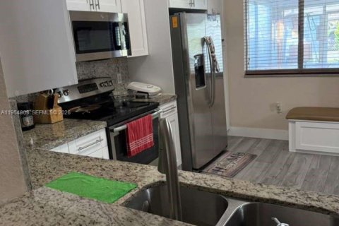 Купить таунхаус в Майами-Гарденс, Флорида 4 спальни, 154.78м2, № 2008463 - фото 6