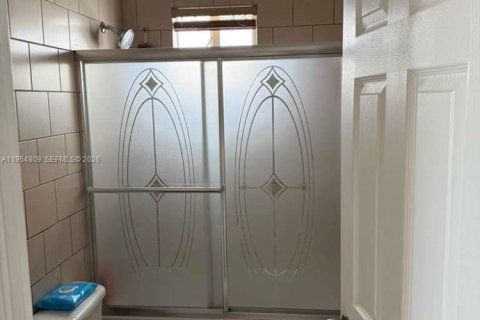 Купить таунхаус в Майами-Гарденс, Флорида 4 спальни, 154.78м2, № 2008463 - фото 8