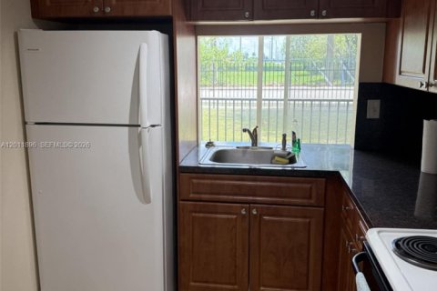 Apartment in Miami, Florida 2 bedrooms, 100.89 sq.m. № 2074918 - photo 13