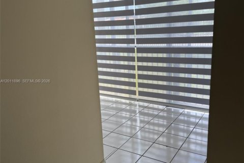 Apartment in Miami, Florida 2 bedrooms, 100.89 sq.m. № 2074918 - photo 11