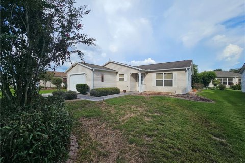 Villa ou maison à louer à The Villages, Floride: 2 chambres, 102.19 m2 № 2306777 - photo 2