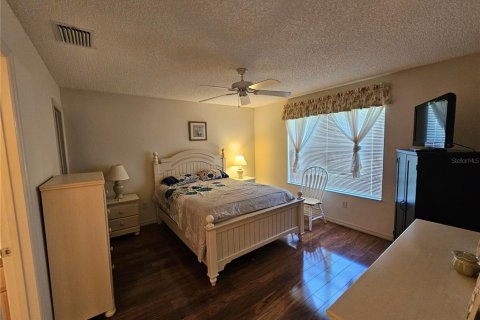 Villa ou maison à louer à The Villages, Floride: 2 chambres, 102.19 m2 № 2306777 - photo 8