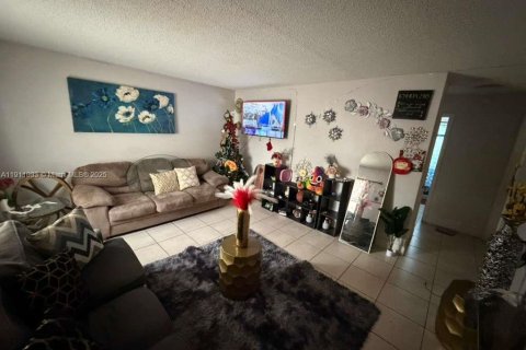 Condominio en venta en Riviera Beach, Florida, 2 dormitorios, 68.19 m2 № 1966175 - foto 6