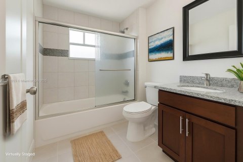 Купить кондоминиум в Ривьера-Бич, Флорида 2 спальни, 68.19м2, № 1966175 - фото 3