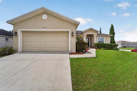 House in Lakeland, Florida 3 bedrooms, 135.27 sq.m. № 2197049 - photo 2