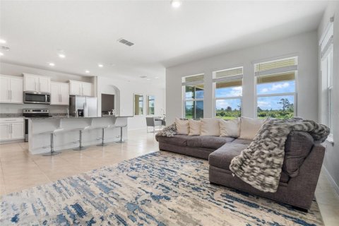 House in Saint Cloud, Florida 4 bedrooms, 195.65 sq.m. № 1901635 - photo 8