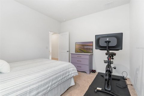 House in Saint Cloud, Florida 4 bedrooms, 195.65 sq.m. № 1901635 - photo 27