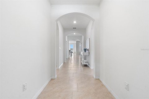 House in Saint Cloud, Florida 4 bedrooms, 195.65 sq.m. № 1901635 - photo 28