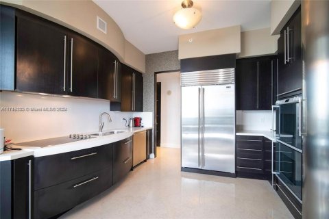 Condo in Sunny Isles Beach, Florida, 3 bedrooms  № 1864328 - photo 14