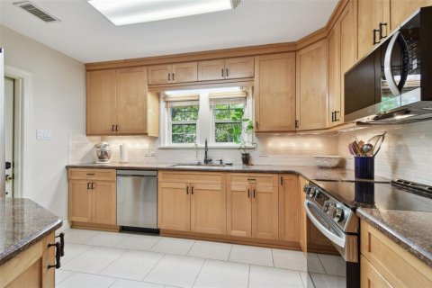 Casa en venta en Saint Petersburg, Florida, 3 dormitorios, 163.42 m2 № 1826328 - foto 5