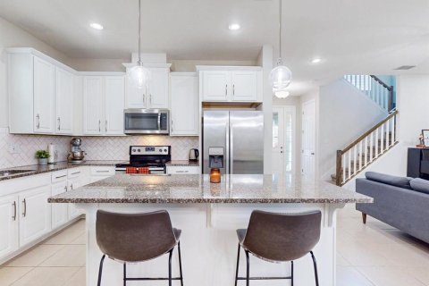 Villa ou maison à vendre à Kissimmee, Floride: 3 chambres, 196.95 m2 № 2097304 - photo 8