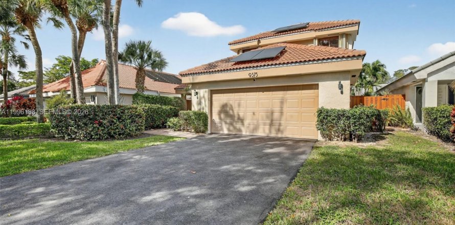 House in Plantation, Florida 4 bedrooms, 203.08 sq.m. № 2059111