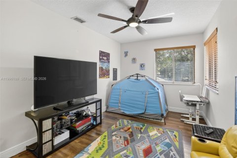 House in Plantation, Florida 4 bedrooms, 203.08 sq.m. № 2059111 - photo 26