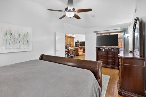 House in Plantation, Florida 4 bedrooms, 203.08 sq.m. № 2059111 - photo 21