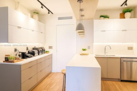 Condominio en venta en Key Biscayne, Florida, 3 dormitorios, 157.93 m2 № 1982585 - foto 4