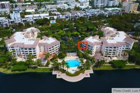 Condominio en venta en Key Biscayne, Florida, 3 dormitorios, 157.93 m2 № 1982585 - foto 18