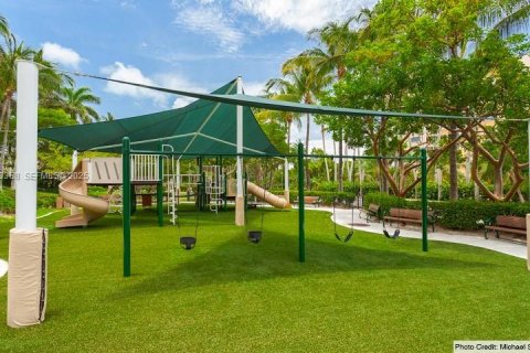 Condominio en venta en Key Biscayne, Florida, 3 dormitorios, 157.93 m2 № 1982585 - foto 29