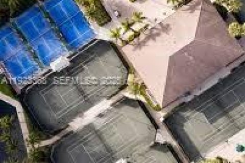 Condominio en venta en Key Biscayne, Florida, 3 dormitorios, 157.93 m2 № 1982585 - foto 27