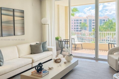 Condominio en venta en Key Biscayne, Florida, 3 dormitorios, 157.93 m2 № 1982585 - foto 1