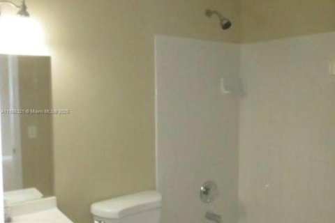 Copropriété à vendre à Miami, Floride: 2 chambres, 101.82 m2 № 1878614 - photo 7