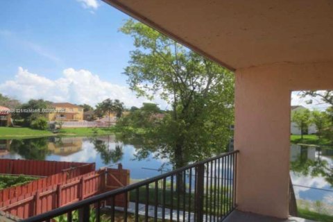 Copropriété à vendre à Miami, Floride: 2 chambres, 101.82 m2 № 1878614 - photo 8