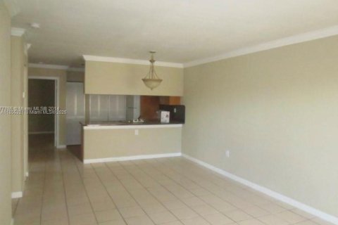 Copropriété à vendre à Miami, Floride: 2 chambres, 101.82 m2 № 1878614 - photo 4